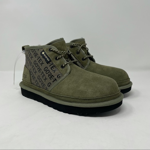 New UGG Neumel GORE-TEX Chukka Ankle Boots - Picture 1 of 7